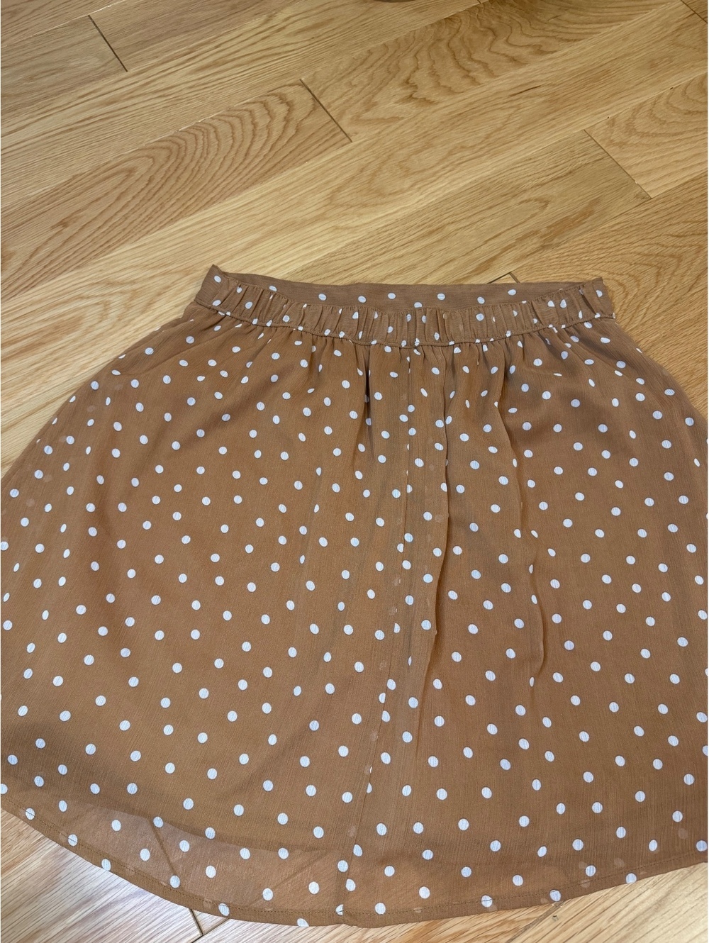 Old Navy Brown and White Polka Dot Pleated Polka Dot Mini Skirt - Picture 4 of 6